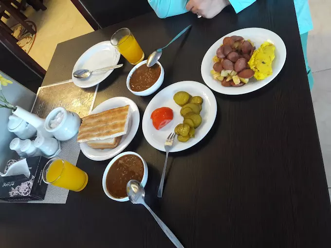 صبحانه هتل آرامیس کیش